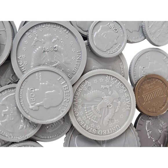 Assorted Play Money Coins Lot - Plastic & Metal Look Alike - Picture 14 of 16